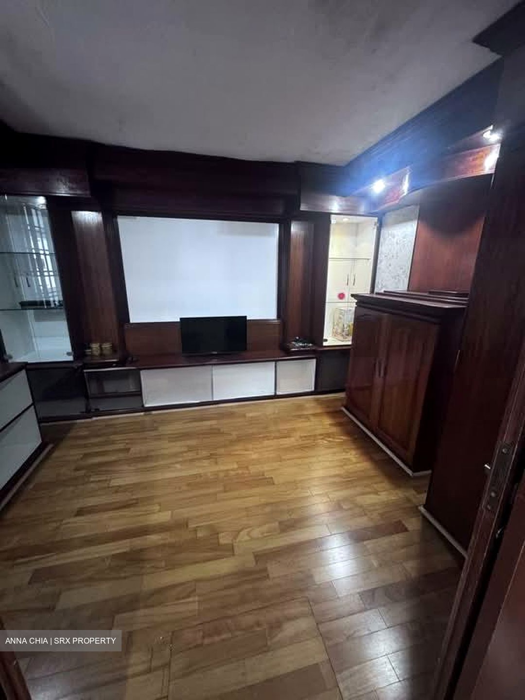 Blk 13 Holland Vista (Queenstown), HDB 3 Rooms #597671431